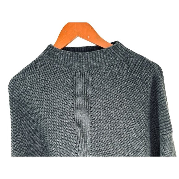 Le ORE Knit Sweater Charcoal Gray Raglan Sleeve Cropped Sweater Merino Blend Siz - Picture 3 of 10